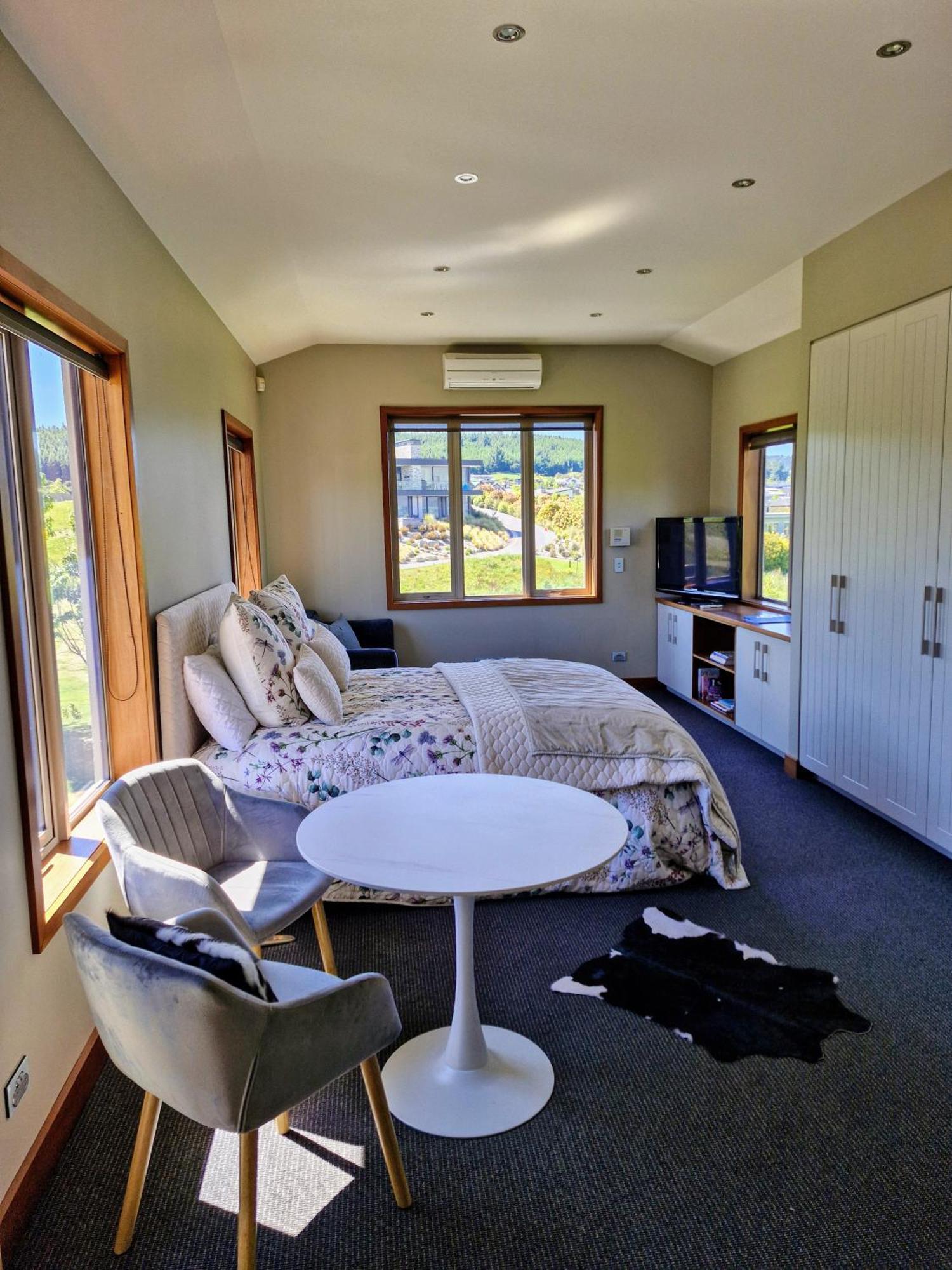 Studio Nestled In Ridgecrest Wanaka Exterior photo